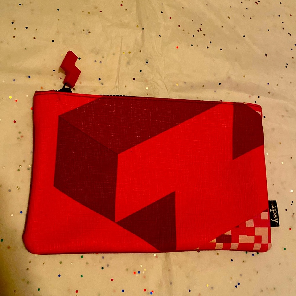 IPSY make up pouch